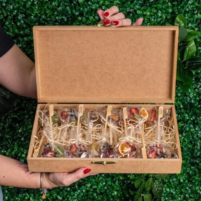 Caixa Premium com 24 pirulitos Tropical de Frutas e Especiarias